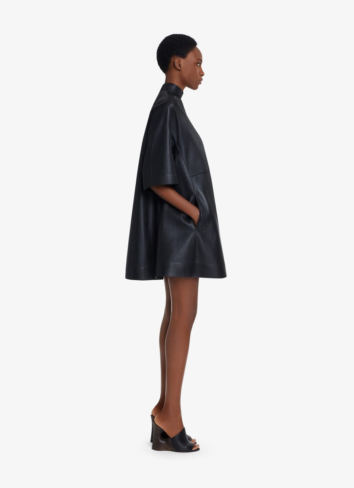 A-LINE SHORT LAMBSKIN DRESS ALAÏA BLACK A-LINE SHORT LAMBSKIN DRESS
